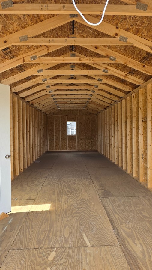Gable Garage image 2