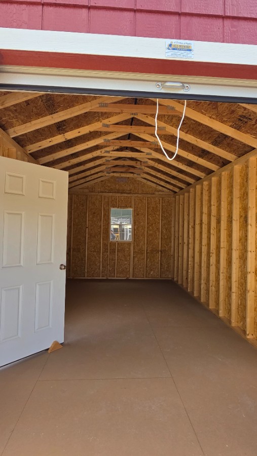 Gable Garage image 2