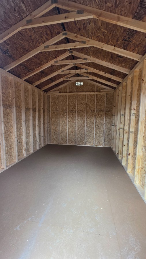 Traditional Barn image 2